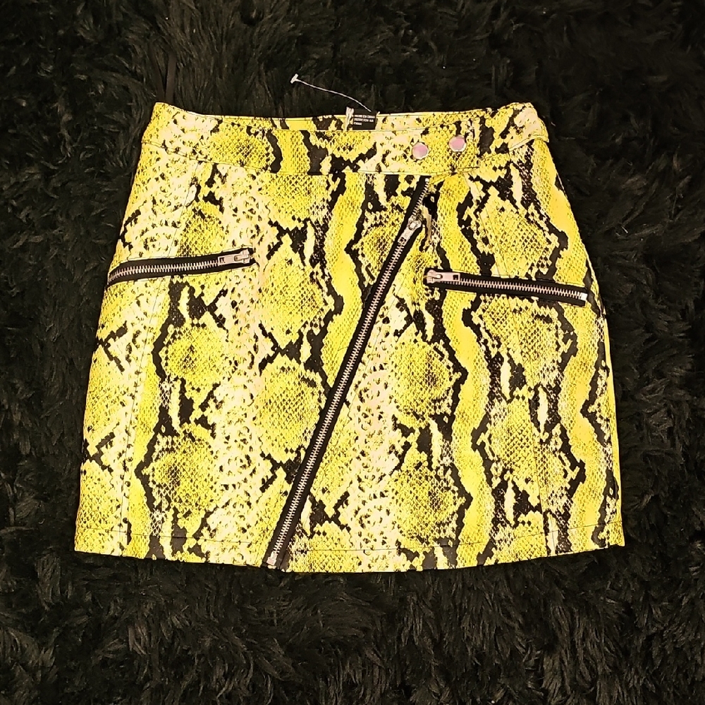Forever 21 Yellow Snakeskin Print Mini Skirt